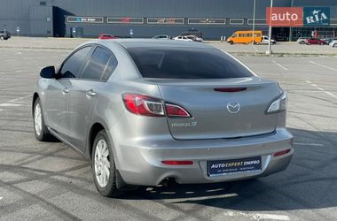 Седан Mazda 3 2012 в Днепре