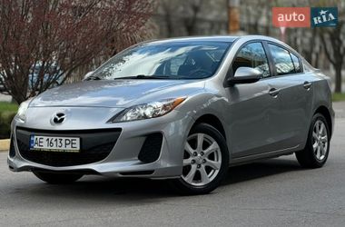 Седан Mazda 3 2011 в Дніпрі