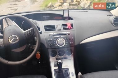 Хэтчбек Mazda 3 2009 в Шостке