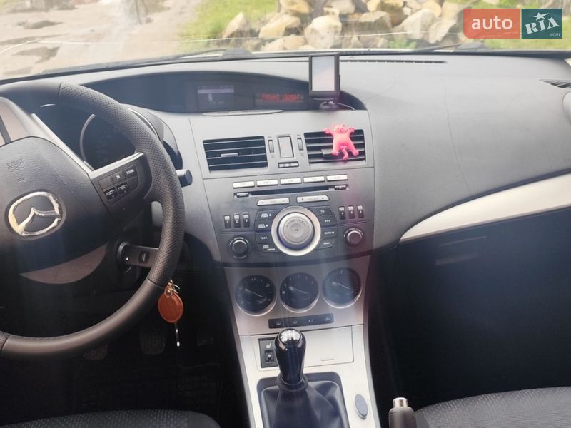 Хэтчбек Mazda 3 2009 в Шостке