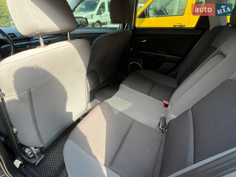Хетчбек Mazda 3 2008 в Чернівцях
