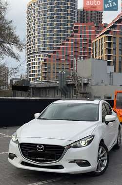 Хетчбек Mazda 3 2016 в Києві