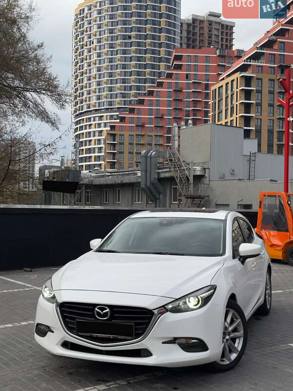 Mazda 3 2016