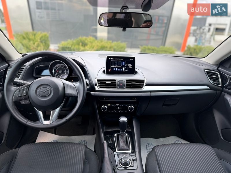 Седан Mazda 3 2016 в Харкові