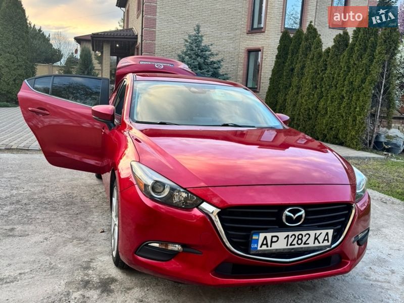 Седан Mazda 3 2016 в Запорожье