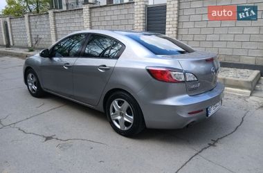 Седан Mazda 3 2011 в Херсоні