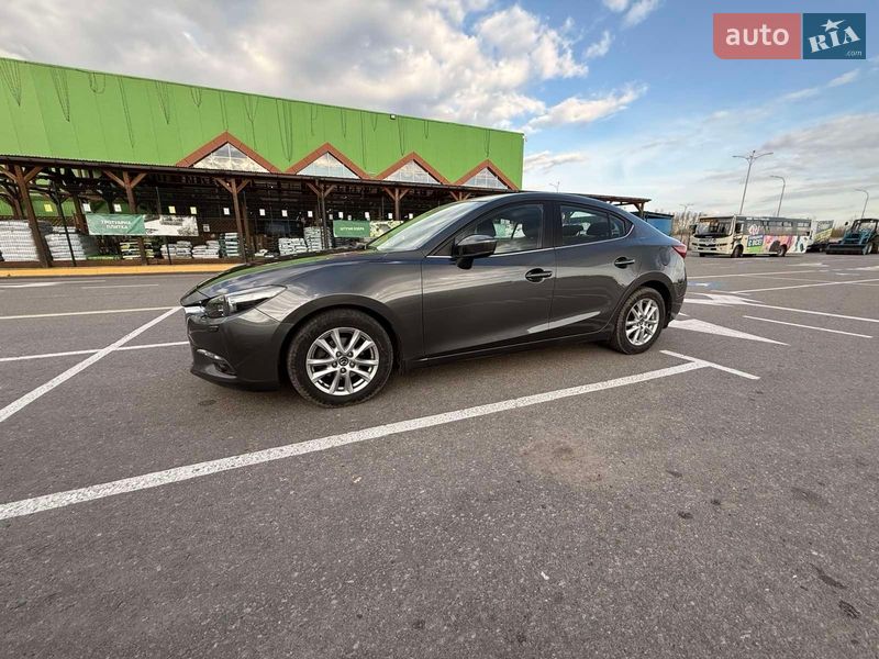 Седан Mazda 3 2017 в Харькове