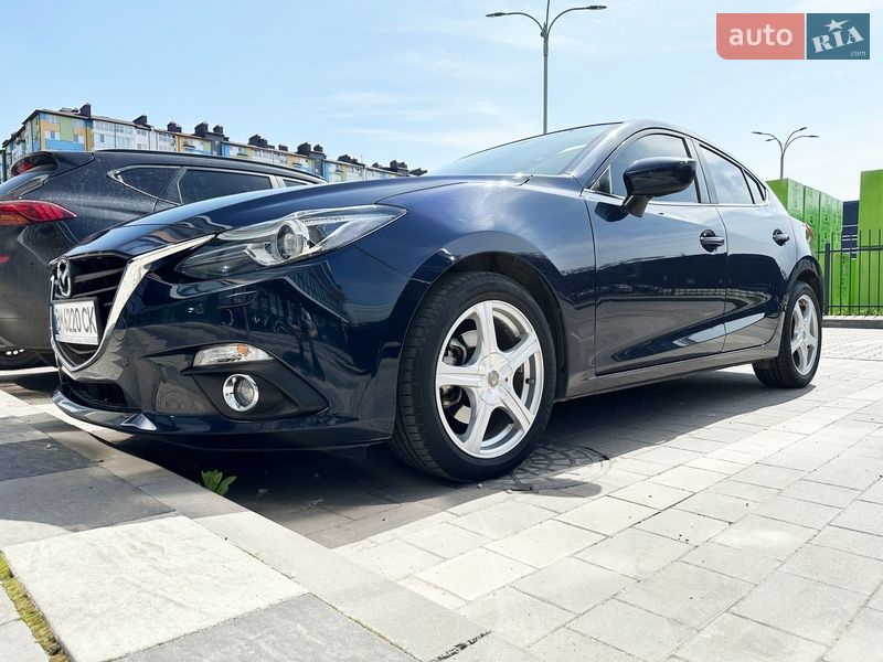 Хетчбек Mazda 3 2015 в Івано-Франківську