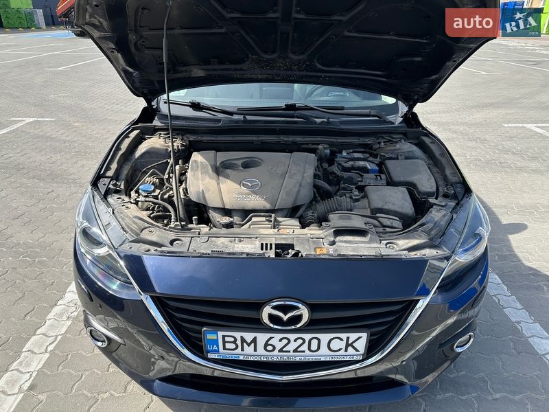 Хетчбек Mazda 3 2015 в Івано-Франківську