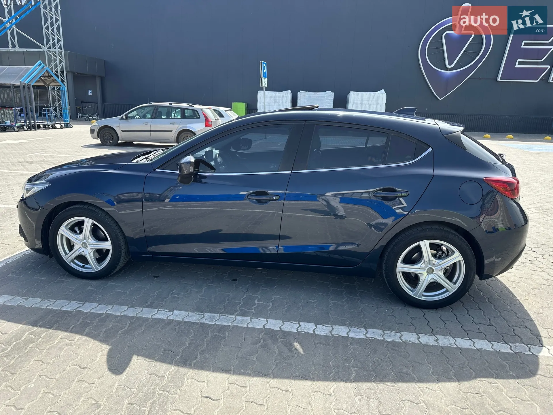 2015 Mazda 3 - мініатюра 18