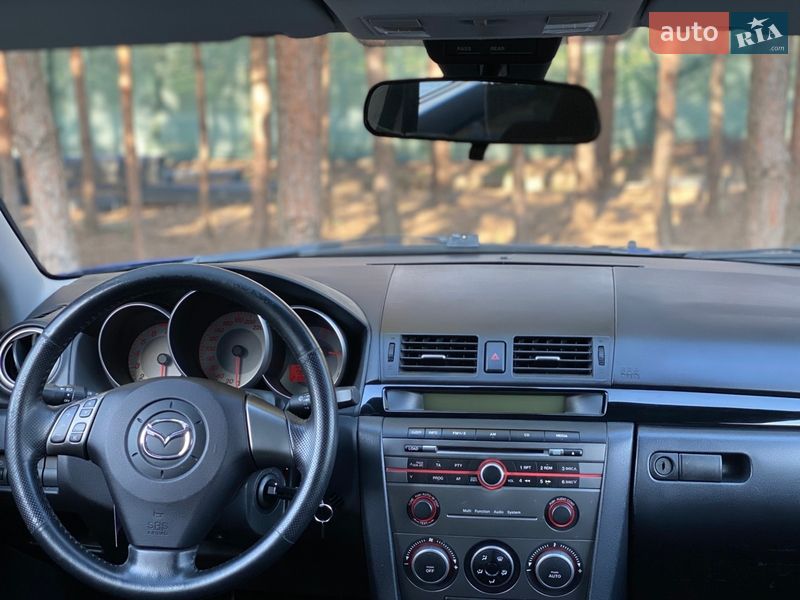 Хетчбек Mazda 3 2006 в Луцьку