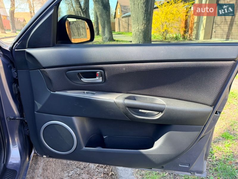 Седан Mazda 3 2007 в Киеве