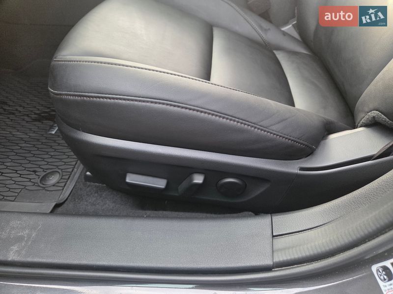 Хетчбек Mazda 3 2024 в Києві