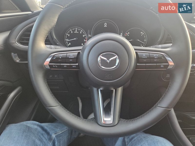 Хетчбек Mazda 3 2024 в Києві
