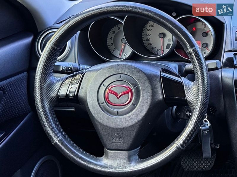 Седан Mazda 3 2008 в Черновцах