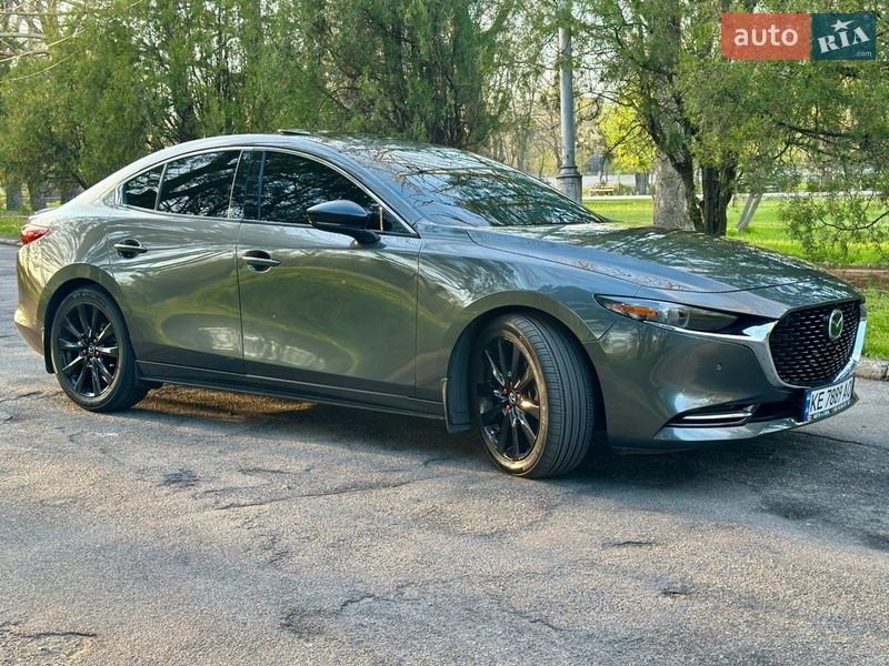 Седан Mazda 3 2022 в Днепре