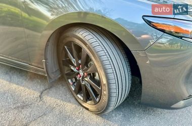 Седан Mazda 3 2022 в Покрові