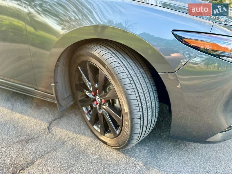 Седан Mazda 3 2022 в Днепре