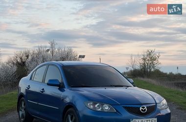 Седан Mazda 3 2004 в Карловке