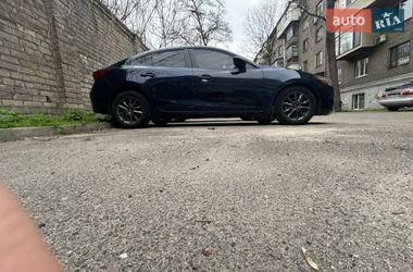 Седан Mazda 3 2016 в Запорожье
