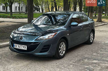Седан Mazda 3 2010 в Краснограді