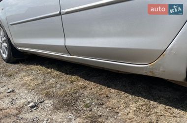 Хэтчбек Mazda 3 2004 в Звягеле