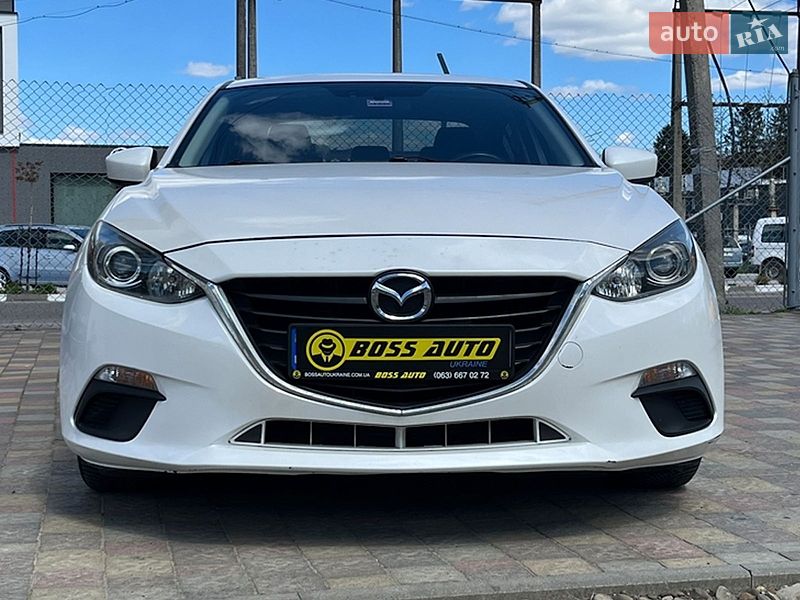 Седан Mazda 3 2016 в Стрые
