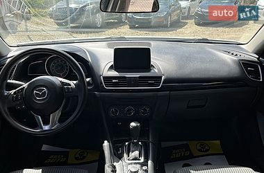 Седан Mazda 3 2016 в Стрые
