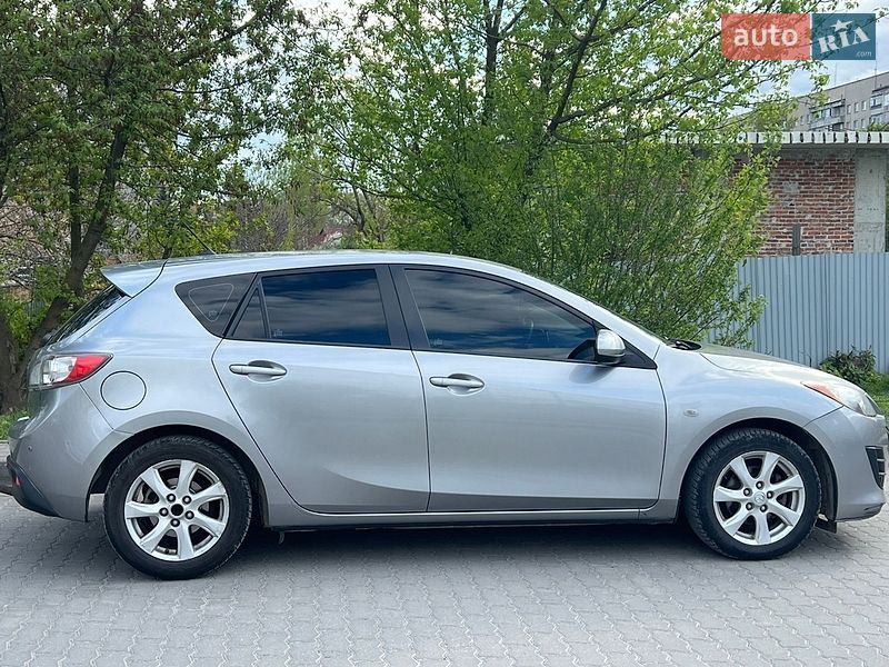 Хэтчбек Mazda 3 2009 в Львове