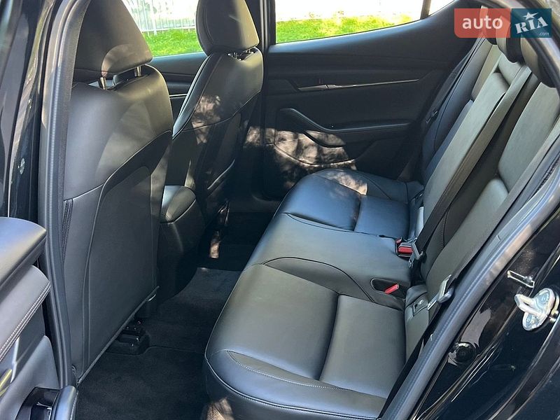 Хетчбек Mazda 3 2024 в Львові