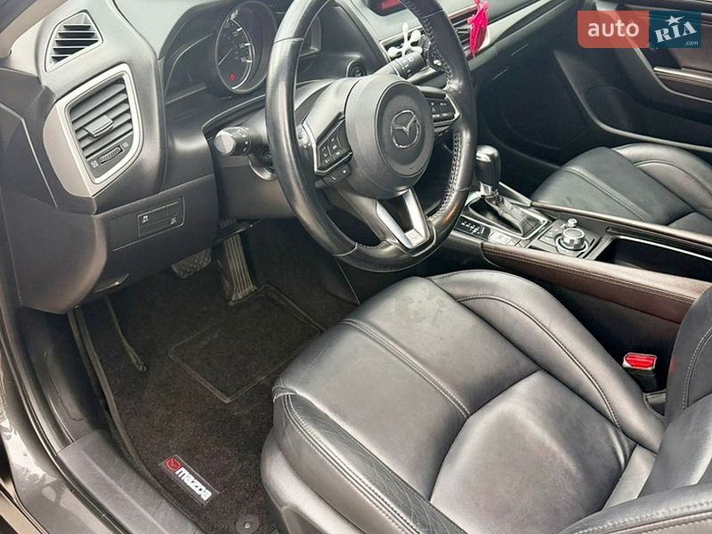 Хэтчбек Mazda 3 2017 в Днепре