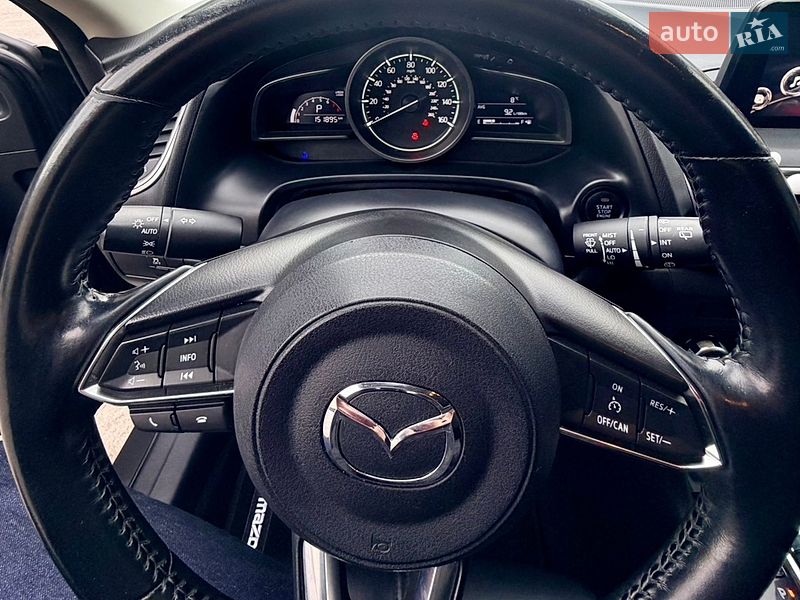 Хэтчбек Mazda 3 2017 в Днепре