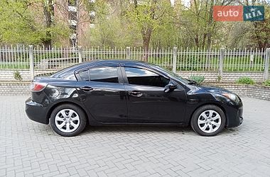 Седан Mazda 3 2011 в Запорожье