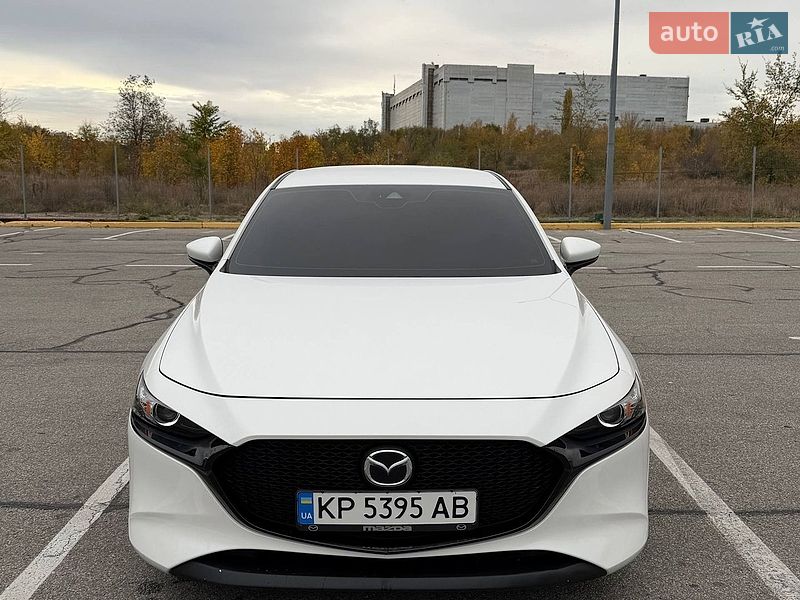 Mazda 3 2019