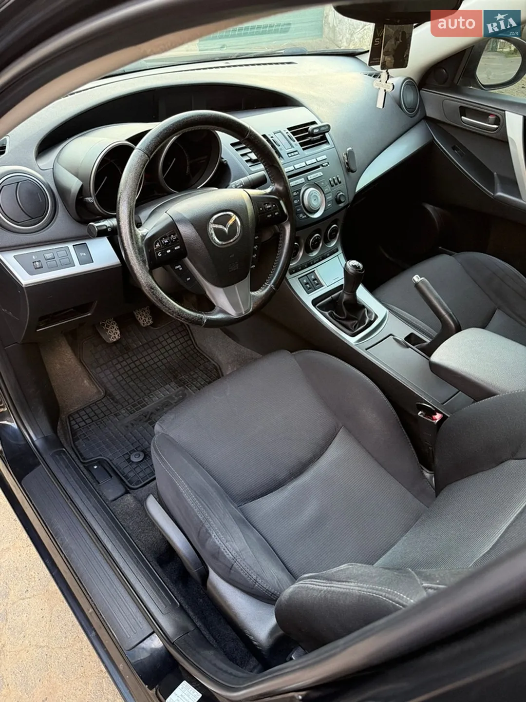 2010 Mazda 3 - мініатюра 11