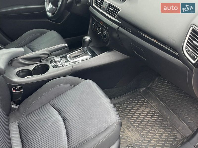 Хетчбек Mazda 3 2016 в Черкасах