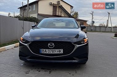 Седан Mazda 3 2020 в Киеве