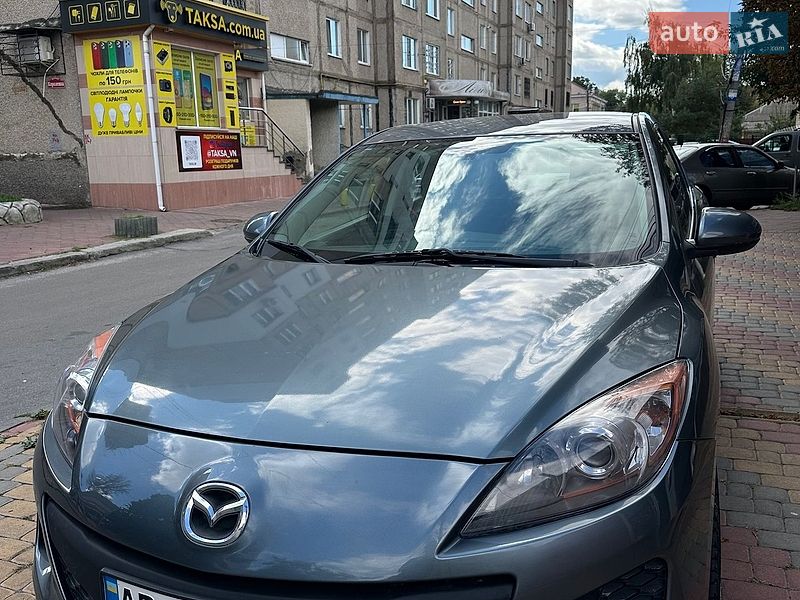 Седан Mazda 3 2012 в Виннице