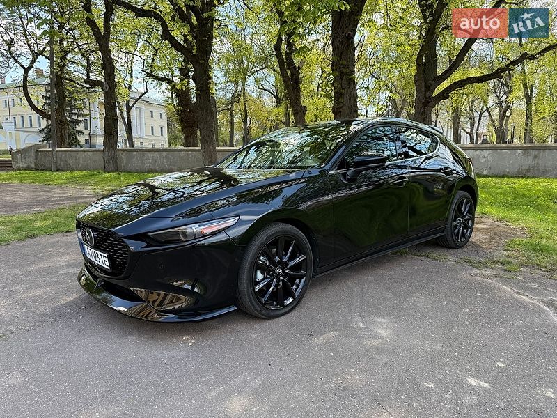 Хэтчбек Mazda 3 2023 в Киеве