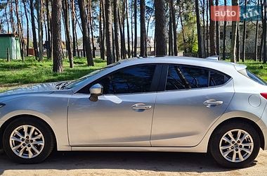 Хэтчбек Mazda 3 2017 в Чернигове