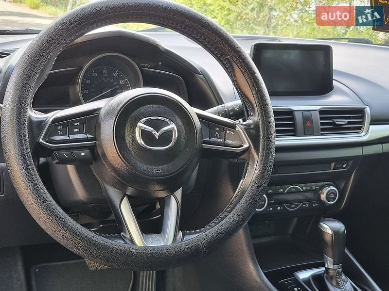 Хетчбек Mazda 3 2018 в Дніпрі