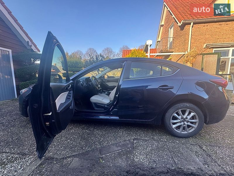 Mazda 3 2016
