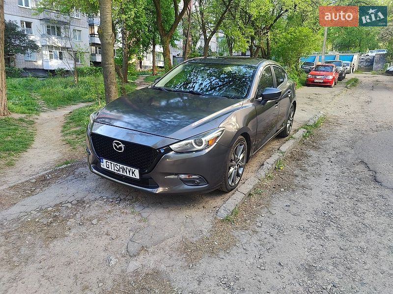 Седан Mazda 3 2018 в Львові