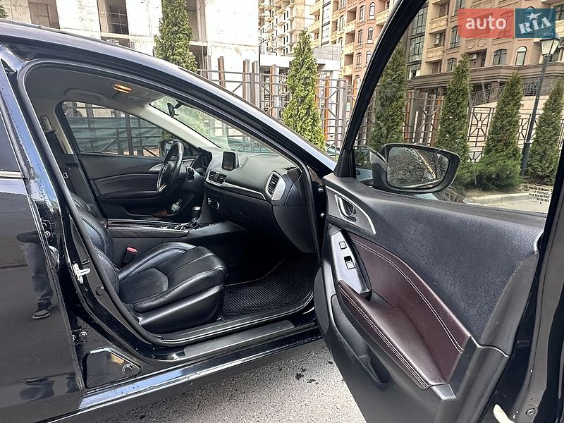 Седан Mazda 3 2016 в Одессе