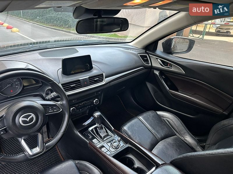 Седан Mazda 3 2016 в Одессе