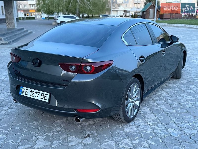 Седан Mazda 3 2022 в Дніпрі