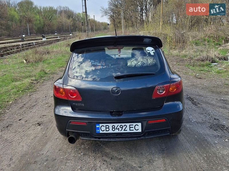 Хэтчбек Mazda 3 2004 в Чернигове