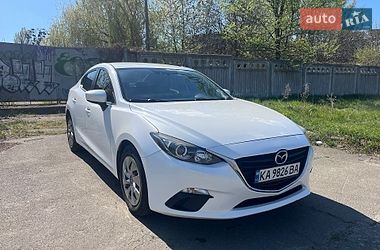 Седан Mazda 3 2015 в Киеве