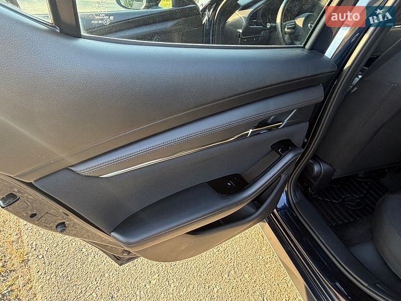 Хетчбек Mazda 3 2020 в Дніпрі