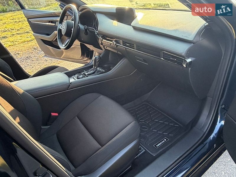 Хетчбек Mazda 3 2020 в Дніпрі